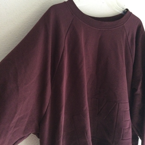 NIKE Women's Plus Versa Crew Embossed Crop Training Sweatshirt Sz 3X - Picture 7 of 13